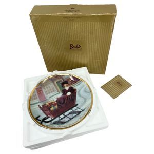Hallmark Vintage Barbie Plate 1997 Holiday Traditions collectables